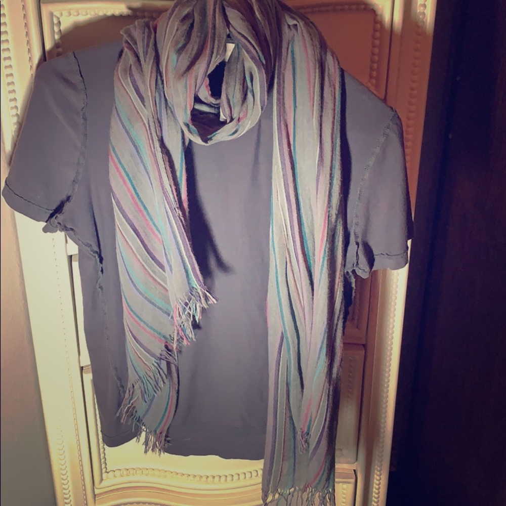 Scarf.